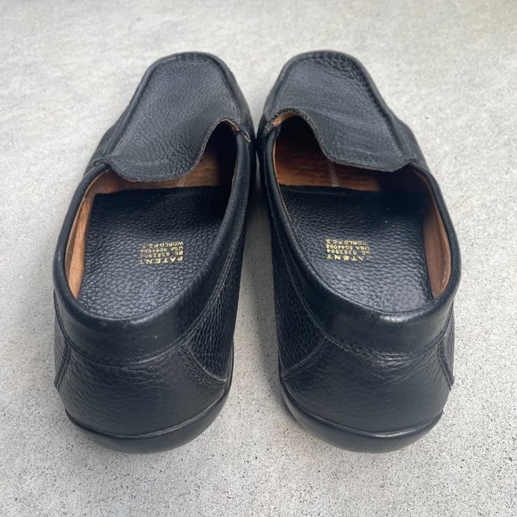 ⭐️ 5/$50 - GEOX vintage black leather loafers - size 10 - Picture 7 of 11